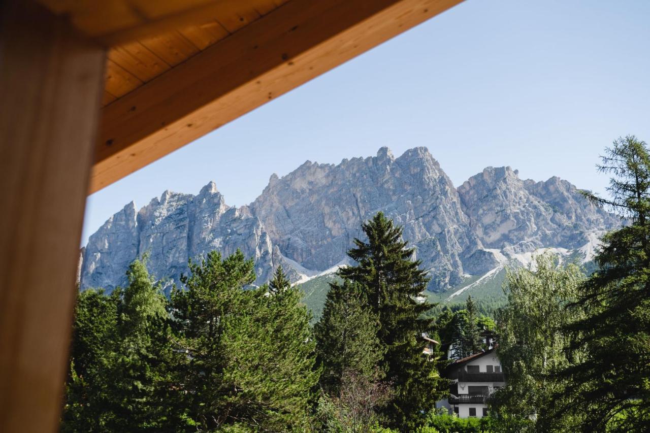 Hotel Camina And