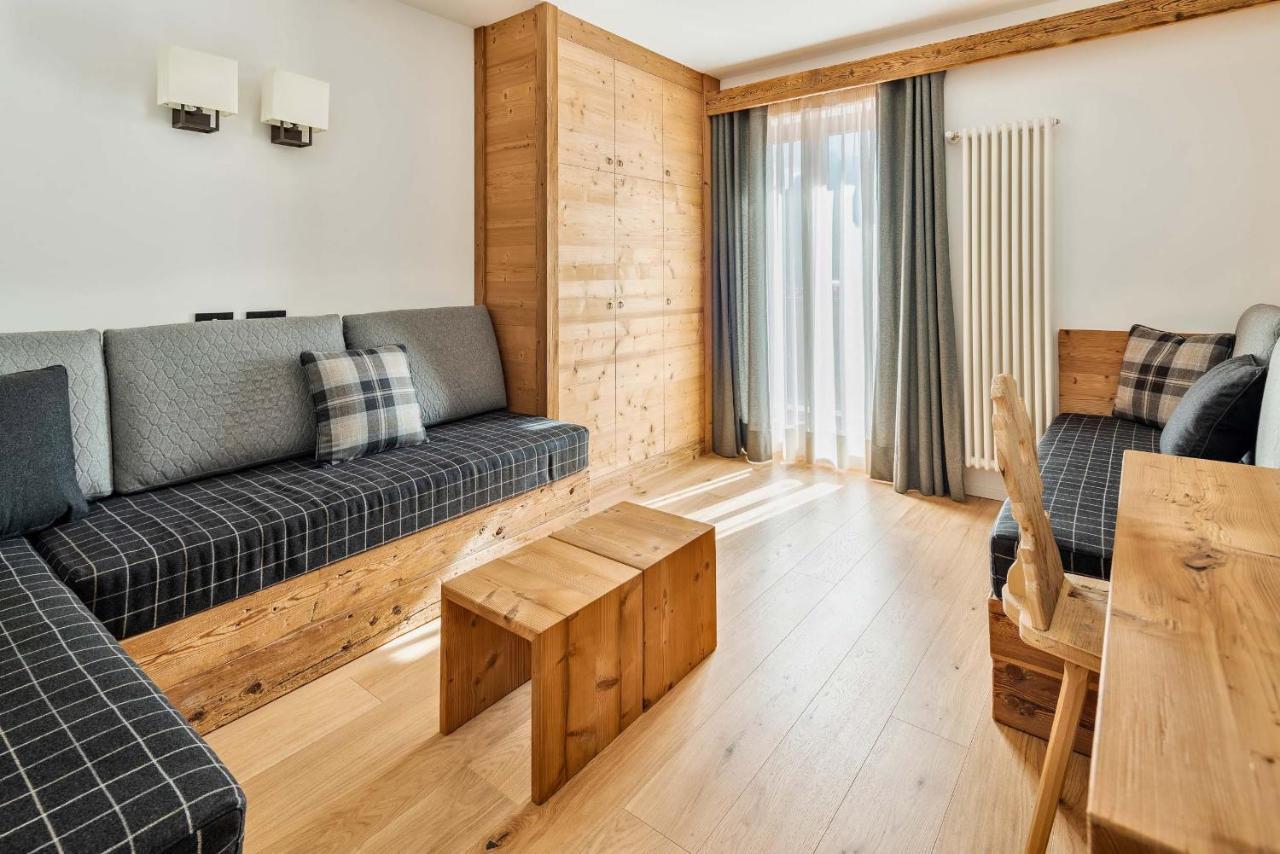 Hotel Camina And