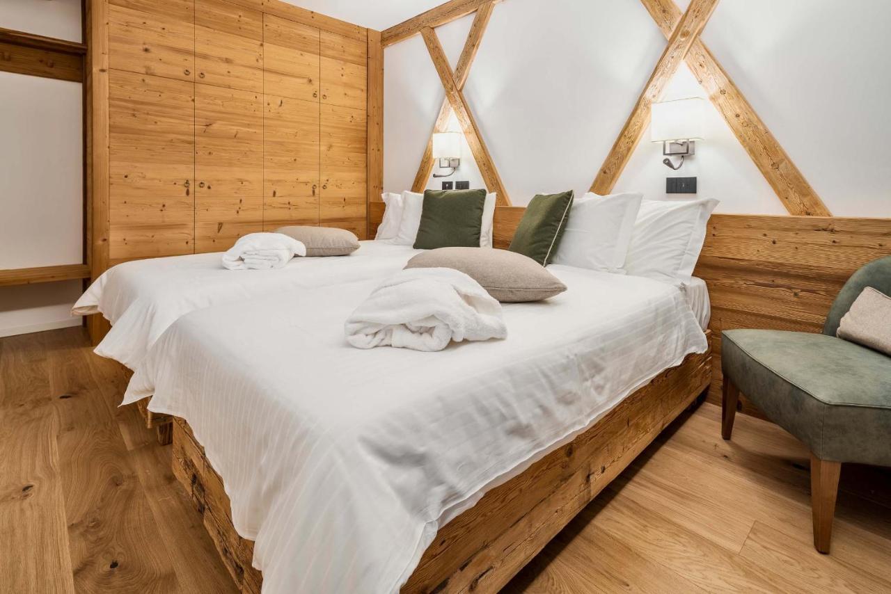 Hotel Camina And